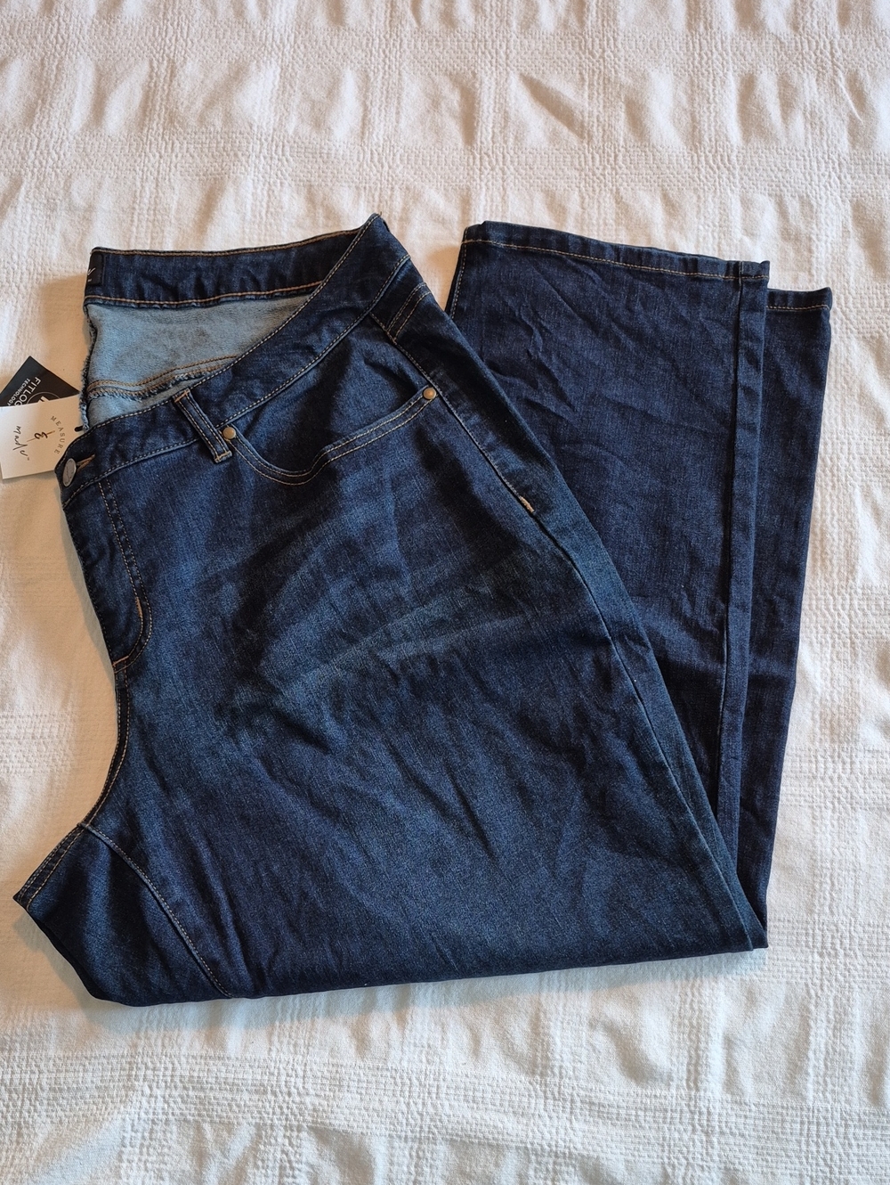Measure & Made womens size 24, fit 3, tons of stretch 4 pockets, NEW